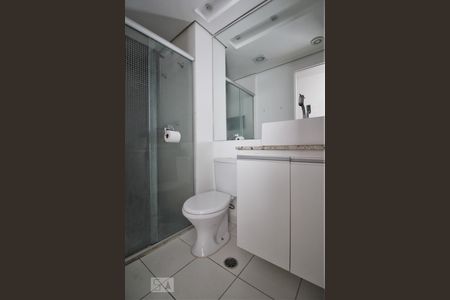 Banheiro de apartamento à venda com 2 quartos, 48m² em Parque Reboucas, São Paulo