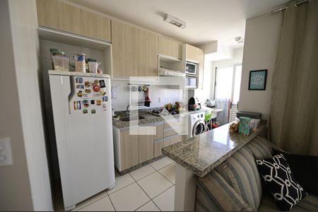 Cozinha de apartamento para alugar com 2 quartos, 68m² em Vila Jaragua, Goiânia