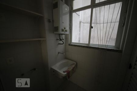 Apartamento para alugar com 75m², 2 quartos e 1 vagaÁrea de Serviço