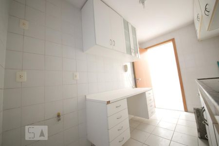 Apartamento para alugar com 75m², 2 quartos e 1 vagaCozinha