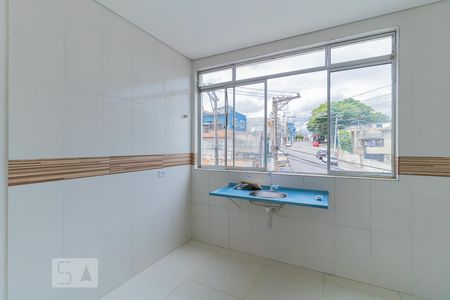 Cozinha de apartamento para alugar com 2 quartos, 45m² em Jardim Colorado, São Paulo