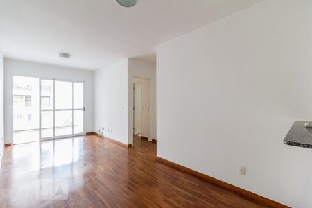 Apartamento para alugar com 66m², 2 quartos e 2 vagasSala