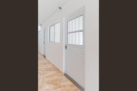 Corredor de apartamento para alugar com 2 quartos, 45m² em Jardim Colorado, São Paulo