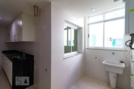 Apartamento à venda com 115m², 3 quartos e 2 vagasCozinha e Área de Serviço