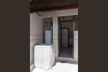 Área de Serviço de casa de condomínio para alugar com 3 quartos, 145m² em Jardim Itu Sabará, Porto Alegre