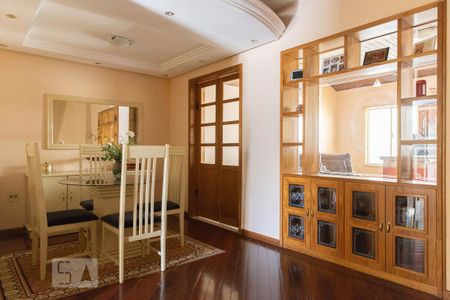 Casa de Condomínio para alugar com 3 quartos, 145m² em Jardim Itu Sabará, Porto Alegre