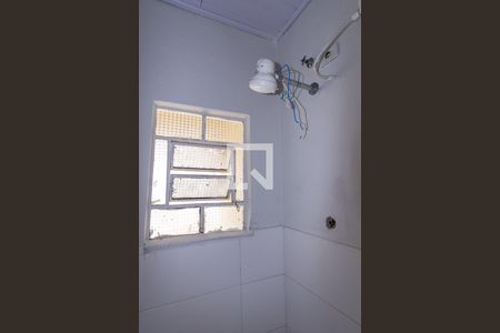 Banheiro de casa para alugar com 1 quarto, 30m² em Chácara Mafalda, São Paulo