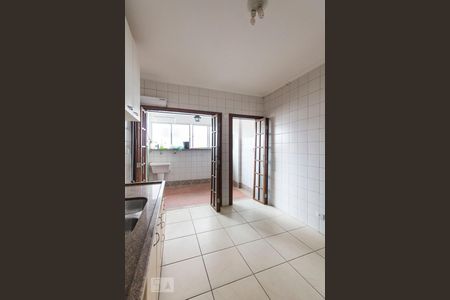 Apartamento à venda com 101m², 2 quartos e 1 vagaCozinha