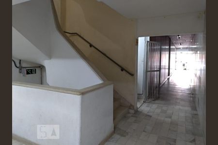 Apartamento à venda com 101m², 2 quartos e 1 vaga Apartamento à venda com 101m², 2 quartos e 1 vagaHall social