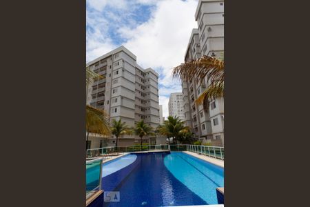 Apartamento para alugar com 69m², 2 quartos e 1 vagaÁrea comum - Piscina