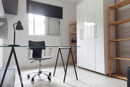 Apartamento para alugar com 69m², 2 quartos e 1 vagaQuarto