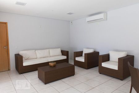 Apartamento para alugar com 69m², 2 quartos e 1 vagaÁrea comum - Salao de Festa