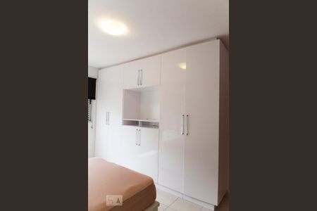 Apartamento para alugar com 69m², 2 quartos e 1 vagaSuíte