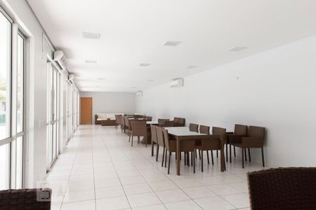 Apartamento para alugar com 69m², 2 quartos e 1 vagaÁrea comum - Salao de Festa