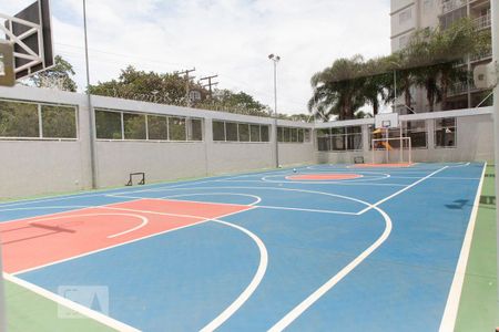 Apartamento para alugar com 69m², 2 quartos e 1 vagaÁrea comum - Quadra Esportiva