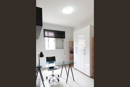 Apartamento para alugar com 69m², 2 quartos e 1 vagaQuarto