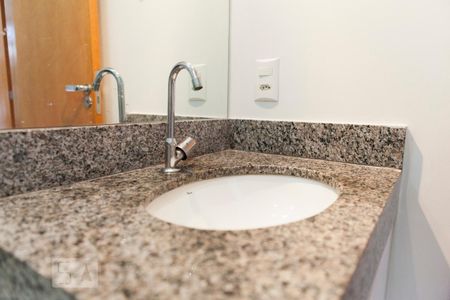 Apartamento para alugar com 69m², 2 quartos e 1 vagaBanheiro Social