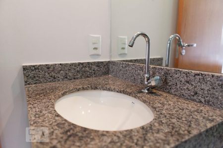 Apartamento para alugar com 69m², 2 quartos e 1 vagaBanheiro da Suíte