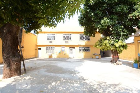 Apartamento para alugar com 700m², 3 quartos e 2 vagasQuintal