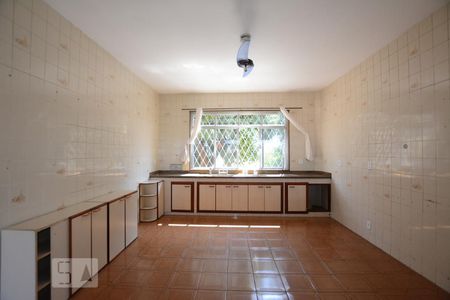 Apartamento para alugar com 700m², 3 quartos e 2 vagasCozinha
