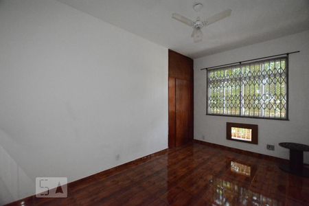 Apartamento para alugar com 700m², 3 quartos e 2 vagasQuarto 1 suite