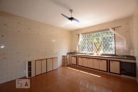 Apartamento para alugar com 700m², 3 quartos e 2 vagasCozinha