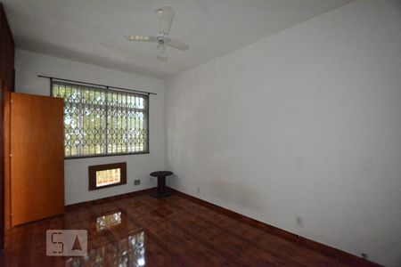 Apartamento para alugar com 700m², 3 quartos e 2 vagasQuarto 1 suite