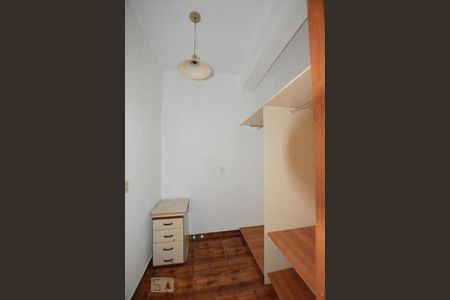 Apartamento para alugar com 700m², 3 quartos e 2 vagasQuarto 1 suite- closte