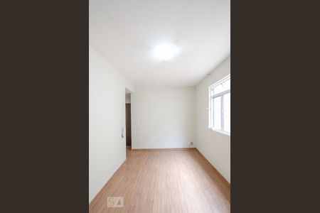 Sala de apartamento para alugar com 3 quartos, 87m² em Nova Granada, Belo Horizonte