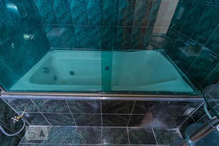 Apartamento à venda com 78m², 2 quartos e 1 vaga Apartamento à venda com 78m², 2 quartos e 1 vagaDetalhe banheiro