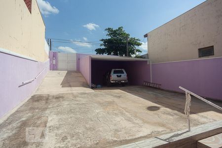 Casa para alugar com 180m², 2 quartos e 8 vagasFachada da casa