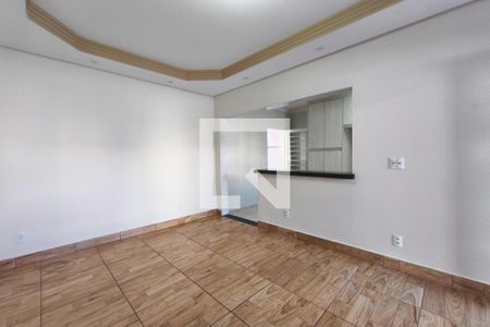 Sala de casa para alugar com 2 quartos, 180m² em Vila Lemos, Campinas