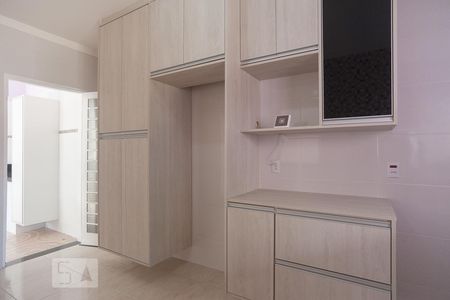 Casa para alugar com 180m², 2 quartos e 8 vagasCozinha