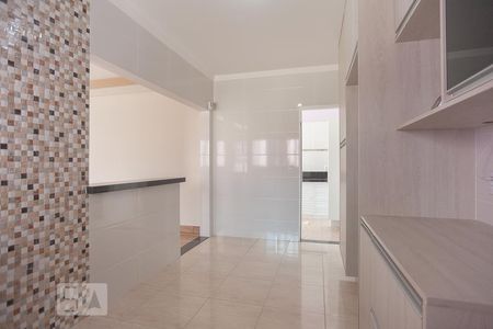 Casa para alugar com 180m², 2 quartos e 8 vagasCozinha
