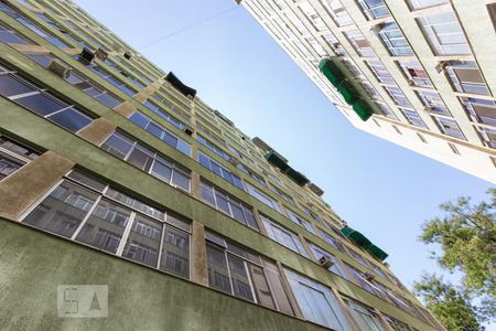 Apartamento à venda com 52m², 2 quartos e 1 vaga Apartamento à venda com 52m², 2 quartos e 1 vagaFachada