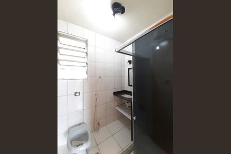 Banheiro Social de apartamento à venda com 3 quartos, 65m² em Higienópolis, Rio de Janeiro