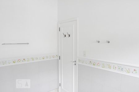 Casa à venda com 400m², 4 quartos e 2 vagas Casa à venda com 400m², 4 quartos e 2 vagasBanheiro Social - 3º Andar