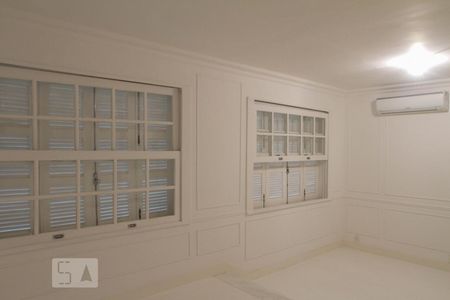 Casa à venda com 400m², 4 quartos e 2 vagas Casa à venda com 400m², 4 quartos e 2 vagasQuarto 3 - Suíte