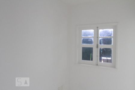 Casa à venda com 400m², 4 quartos e 2 vagas Casa à venda com 400m², 4 quartos e 2 vagasQuarto de Serviço