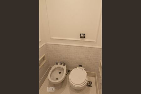 Casa à venda com 400m², 4 quartos e 2 vagas Casa à venda com 400m², 4 quartos e 2 vagasBanheiro do Quarto 3 - Suíte