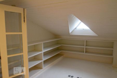 Casa à venda com 400m², 4 quartos e 2 vagas Casa à venda com 400m², 4 quartos e 2 vagasQuarto 4 - 3º Andar