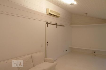 Casa à venda com 400m², 4 quartos e 2 vagas Casa à venda com 400m², 4 quartos e 2 vagasSala - 3º Andar