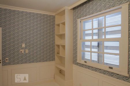 Casa à venda com 400m², 4 quartos e 2 vagas Casa à venda com 400m², 4 quartos e 2 vagasQuarto 1 - Suíte