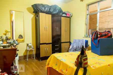 Casa à venda com 600m², 4 quartos e 4 vagas Casa à venda com 600m², 4 quartos e 4 vagasquarto de serviço