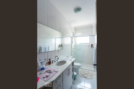 Casa à venda com 197m², 3 quartos e 3 vagasBanheiro