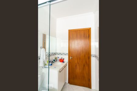 Casa à venda com 197m², 3 quartos e 3 vagasBanheiro da suíte