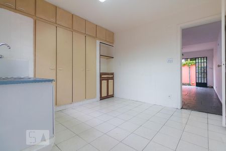 Casa para alugar com 100m², 2 quartos e 1 vagaCozinha