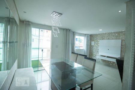 Casa para alugar com 119m², 2 quartos e 2 vagas Casa para alugar com 119m², 2 quartos e 2 vagasSala