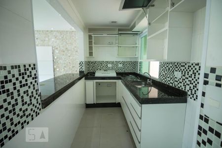 Casa para alugar com 119m², 2 quartos e 2 vagas Casa para alugar com 119m², 2 quartos e 2 vagasCozinha