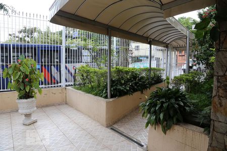 Apartamento à venda com 57m², 2 quartos e 1 vagaEntrada